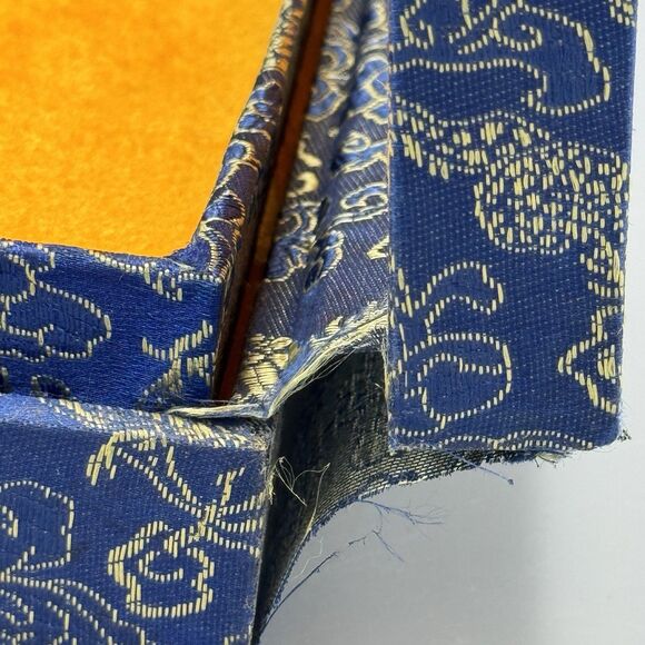 Vtg Chinese Silk Shu Embroidery Wood Lacquer Stand Dbl Sided Pandas Cherry Tree - Picture 6 of 13